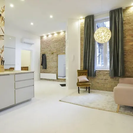 Golden Leaf Apartment Budapesta Exterior foto