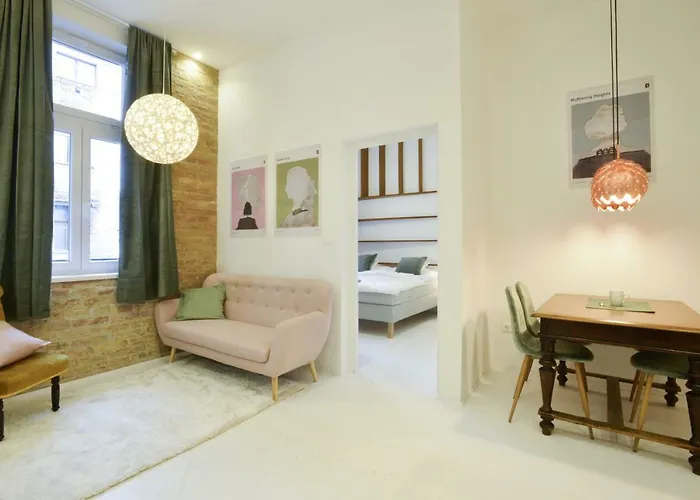 Golden Leaf Apartment